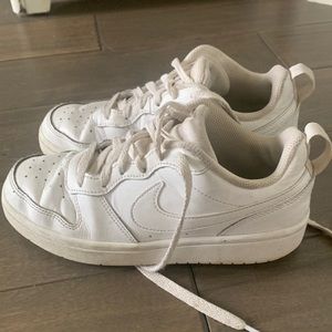 Nike Kids Court Borough Low sneakers